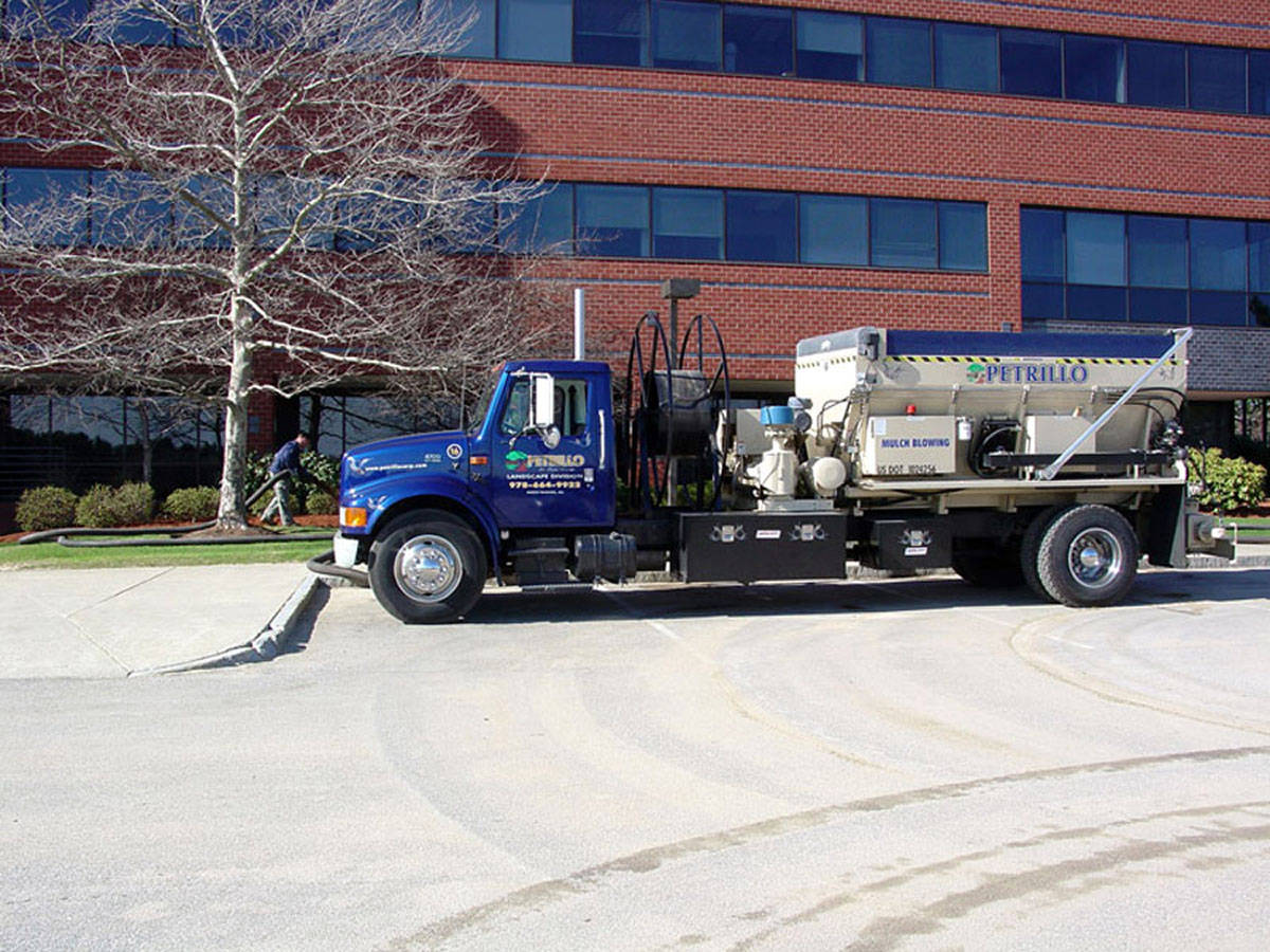 Petrillo & Son Corp. - Mulching